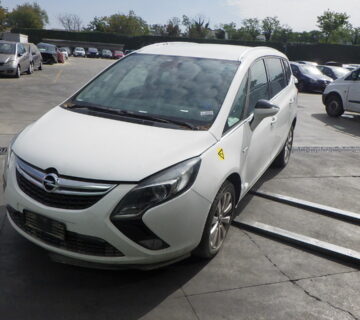 Opel Zafira C 1.6 po dijelovima - cover