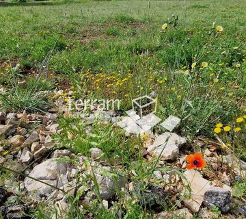 Istra, Svetvinčenat, Režanci, građevinsko zemljište 2214m2  ODLIČNA LOKACIJA  #prodaja - cover