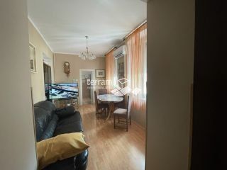 Istra, Pula, centar, stan 100,56m2, I. kat, 3SS+DB, PLIN, useljivo!! - cover