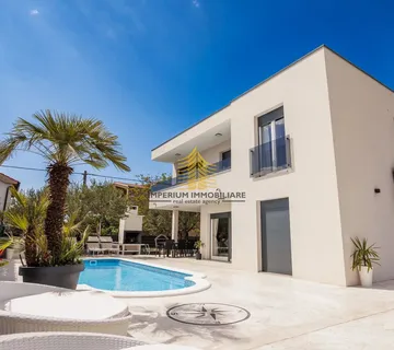 Kuća, Prodaja, Kaštel Stari, 190m2, Samostojeća - cover