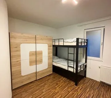 Kuća za radnike, Zagreb (Novoselec), 220 m2 (iznajmljivanje)