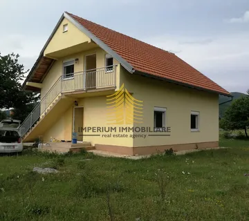 Kuća, Prodaja, Gračac, 140m2, Samostojeća - cover
