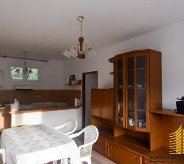 Sesvete - Kuća za radnike , max. 14 ljudi , Iznajmljivanje - Prekvršje, Zagreb