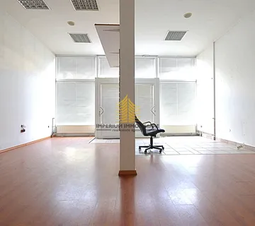 Poslovni prostor, Prodaja, Zaprešić, Centar, 72m2, Ulični lokal