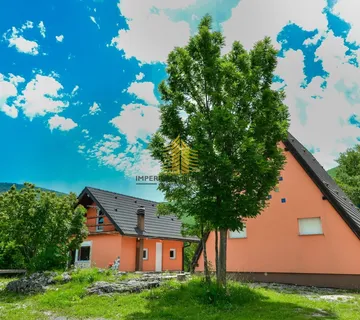 Kuća, Prodaja, Gračac, 210m2, Samostojeća - cover