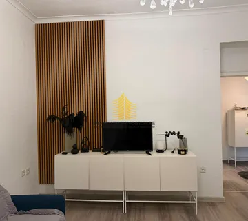 Stan, Prodaja, Split, Bačvice, 77m2, 2,5-sobni (2S+DB)