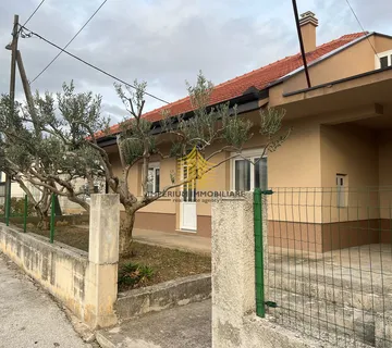 Kuća, Prodaja, Split, Mejaši, 192m2, Samostojeća - cover