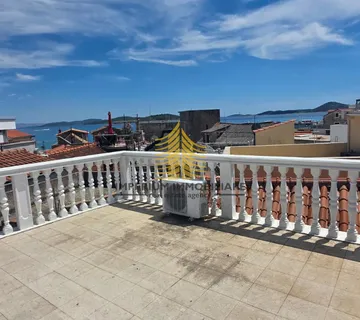 Kuća, Prodaja, Vodice, 113m2, U nizu