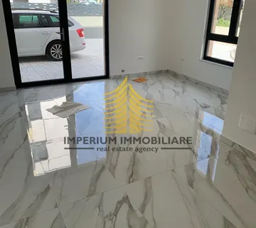 Poslovni prostor, Najam, Solin, Bilankuša, 24.79m2, Prostor za usluge - Klis