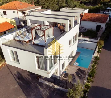 Kuća, Prodaja, Samostojeća - Okrug Gornji, Okrug