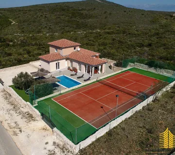 Luxury villa with swimming pool and tennis court, Debeljak, Croatia - cover