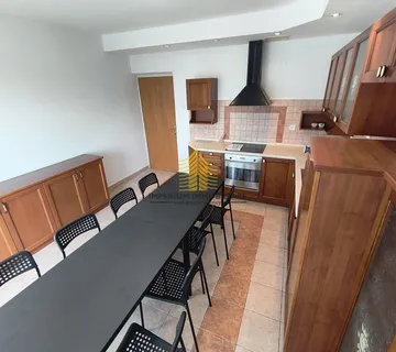 Kuća, Najam, Sesvete, Sesvete, 200m2, Samostojeća - Sesvete, Zagreb