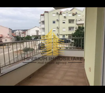Stan, Prodaja, Okrug, Okrug Gornji, 49m2, 2,5-sobni (2S+DB) - Okrug Gornji, Okrug