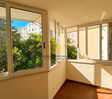 Stan, Prodaja, Split, Žnjan, 73m2, 3,5-sobni (3S+DB)
