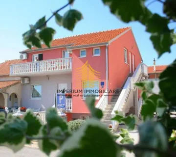 Kuća, Prodaja, Biograd na Moru, 264m2, Višestambena zgrada - cover