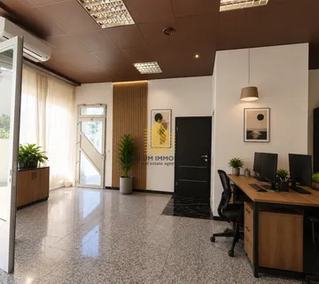 Poslovni prostor, Najam, Zadar, Voštarnica, 43.73m2, Prostor za usluge - Murvica, Poličnik