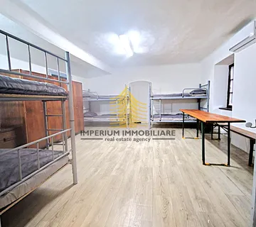 Kuća, Najam, Stupnik, Gornji Stupnik, 200m2, Samostojeća - cover