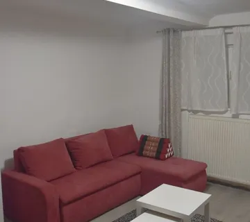 Iznajmljuje se dvosobni stan u blizini sveučilišta i javnog prijevoza! - Zagreb