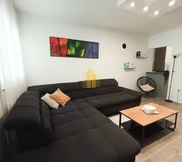Stan, Prodaja, Zadar, Poluotok (centar), 72.52m2, 2,5-sobni (2S+DB) - cover
