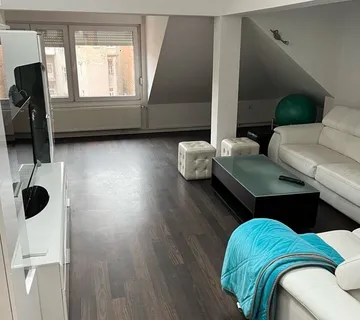 NAJAM LUKSUZNOG DVOETAŽNOG STANA U CENTRU GRADA – 150m² - Zagreb