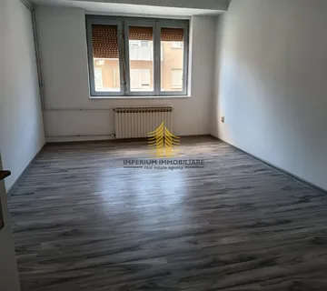 Stan, Prodaja, Gospić, Centar, 143.83m2, 4-sobni