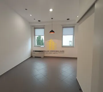 Poslovni prostor, Najam, Zadar, Poluotok (centar), 28.1m2, Ured - Arbanasi, Zadar