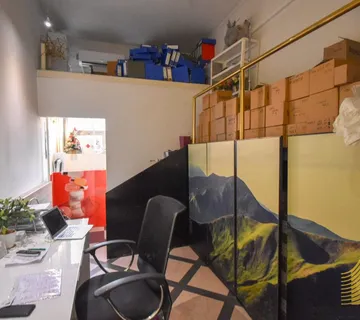 Poslovni prostor - lokal: Zagreb (Kvatrić), 41 m2 - cover