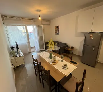 Stan, Prodaja, Kaštel Kambelovac, 57m2, 3,5-sobni (3S+DB) - cover
