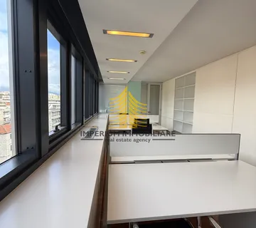 Poslovni prostor, Najam, Split, Bačvice, 30.08m2, Ured