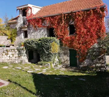 Kuća, Prodaja - cover