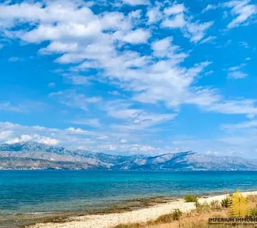 Ekskluzivno - Zemljište Brač - 1. red do mora! Idealno za hotele - Supetar