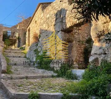 Kuća, Prodaja, Jelsa, Vrisnik, 104m2, U nizu - cover