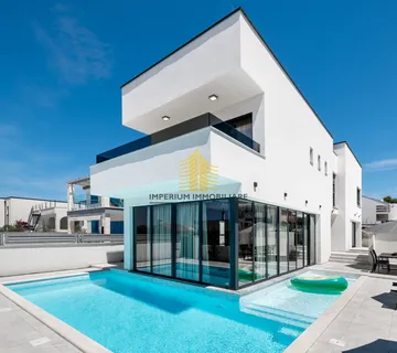 Kuća, Prodaja, Vrsi, 121m2, Vila - cover
