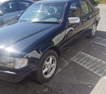 Prodajem Mercedes C180 1997g - cover