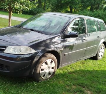 Renault Megane Grandtour - cover