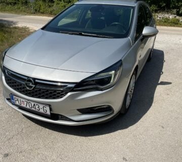 Opel AtraOpel Astra SPORTS TOURER 1.6 cdti - cover