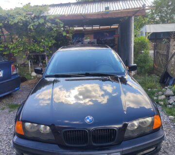 BMW 318i E46 - cover