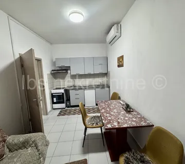 Sinj - najam jednosobnog stana - centar grada - Sinj, Sinj