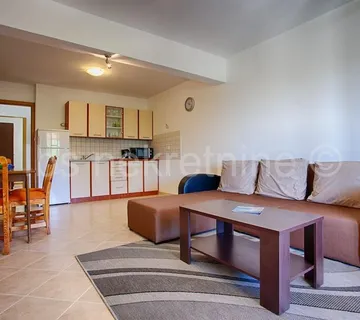 Dvojna kuća s tri apartmana!! - cover