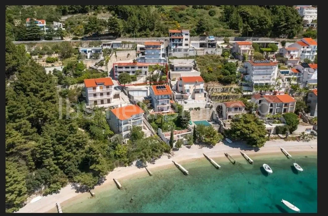 Stanići - apartmanska kuća 50m od mora!! - cover