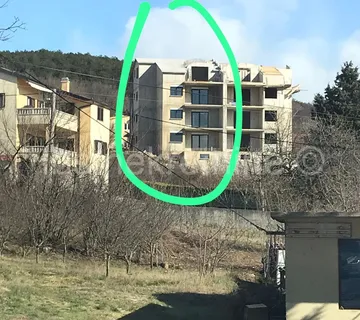 Sinj stan u novogradnji - cover