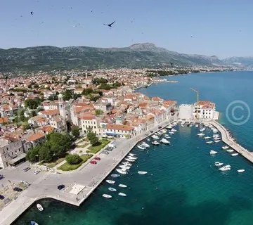 ***građevinsko Zemljište Za 8 Stanova!!! *** - Kaštel Novi, Kaštela