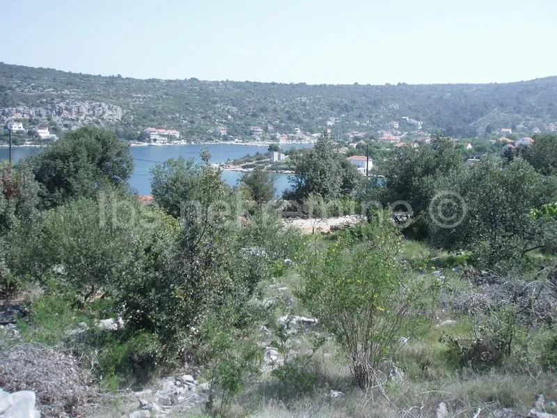 Zemljište na Drveniku 300.000€ - cover