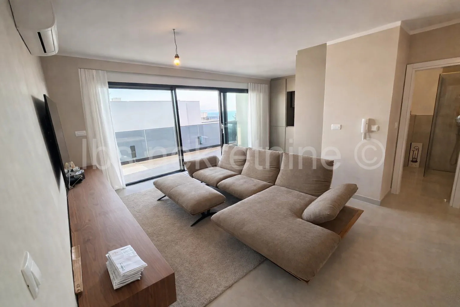 ***PENTHOUSE namješten s pogledom na more!!!*** - cover