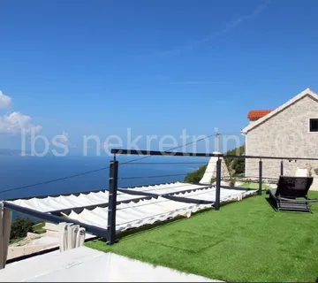LUKSUZNA KUĆA S PREKRASNIM PANORAMSKIM POGLEDOM! - cover