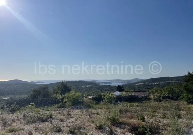 Ražanj, građevinsko zemljište s panoramskim pogledom, 976 m2 - cover