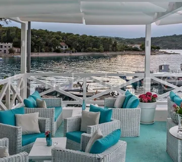Beach Bar na otoku Šolti! - cover