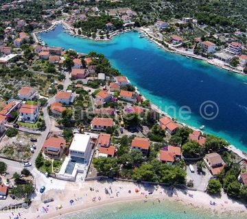 Ražanj- građevinsko zemljište 1.445 m2, samo 50 m od mora - cover