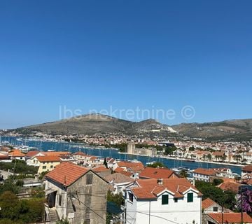 TROGIR!!! Kuća s pogledom na rivu! - cover