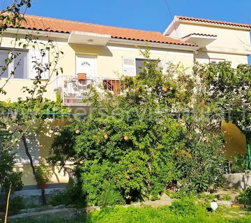 .::: Kuća s lijepim vrtom u Bilicama :::. - cover